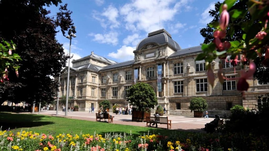 Apprendre à la maison
