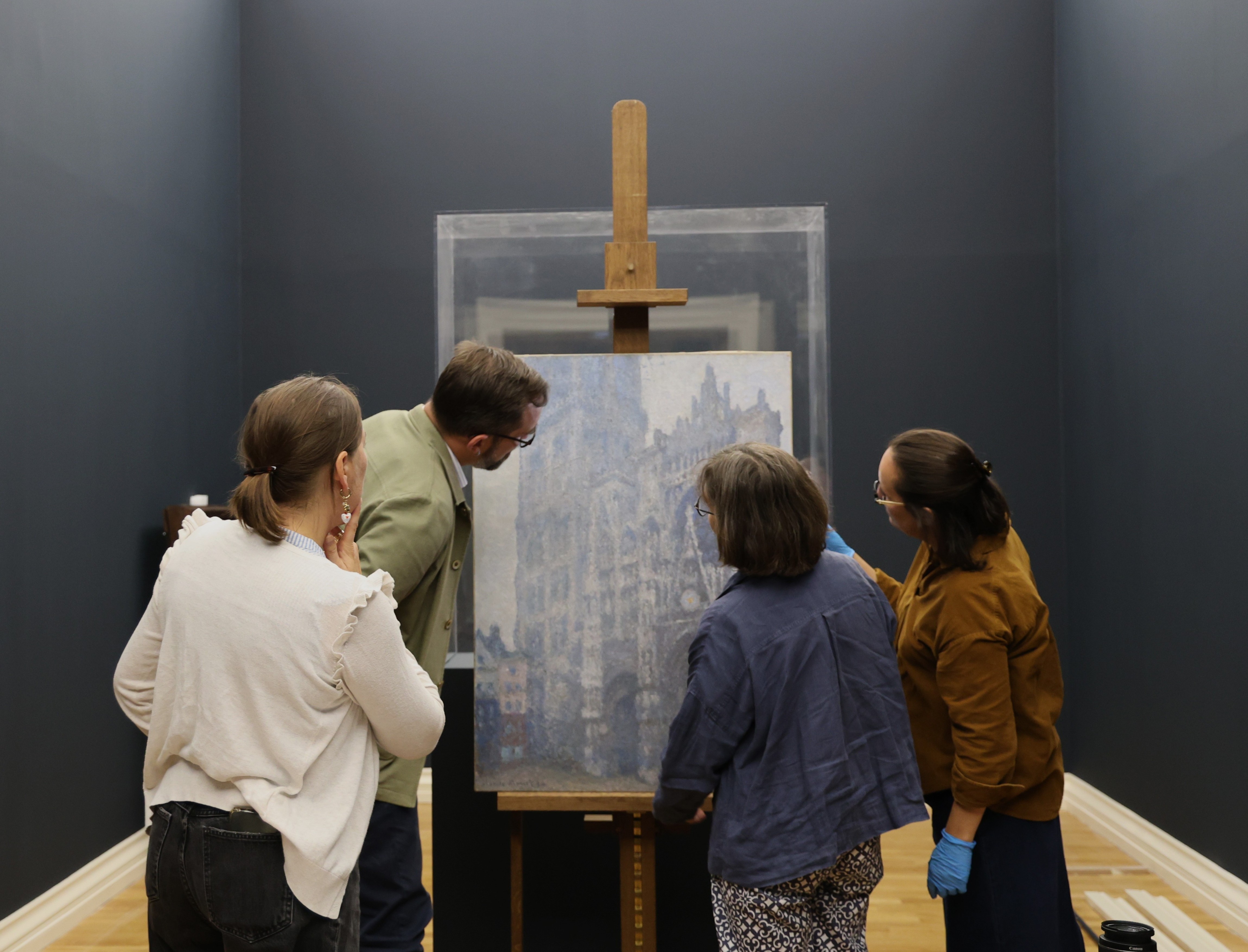 cathedrale_hors_cadre_monet.jpg